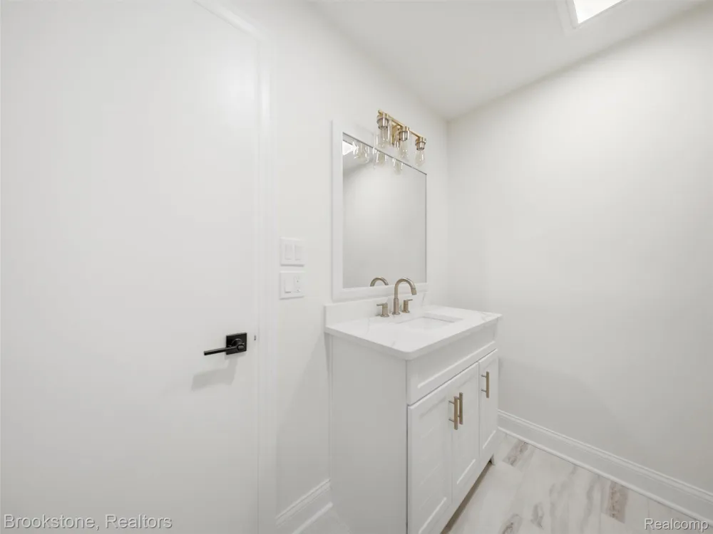 2700 Hosner Road Oxford Charter Township, MI 48370