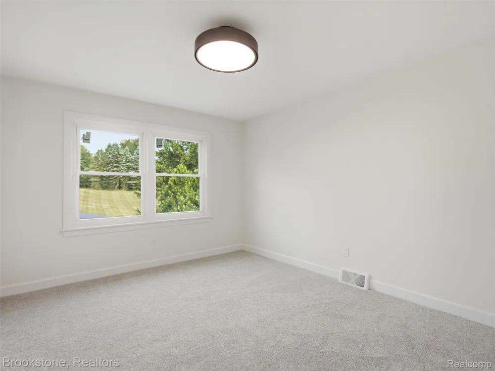 2700 Hosner Road Oxford Charter Township, MI 48370