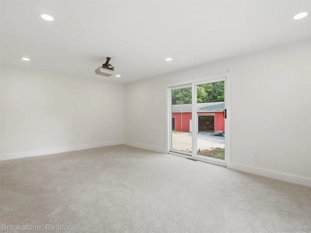 2700 Hosner Road Oxford Charter Township, MI 48370
