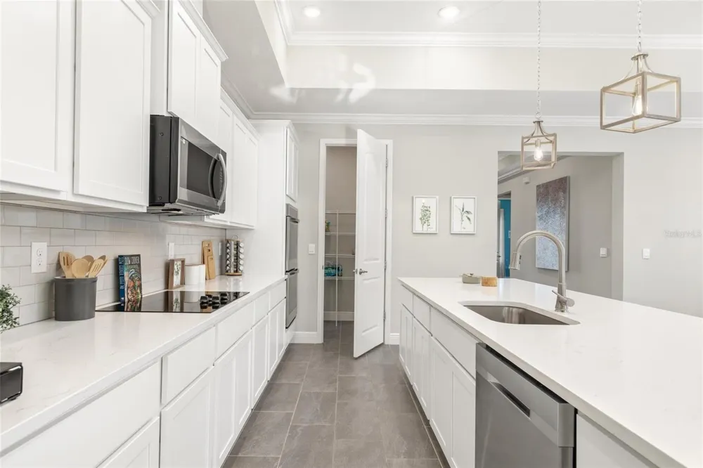 2214 ELEGANT MANOR CIRCLE Edgewater, FL 32141