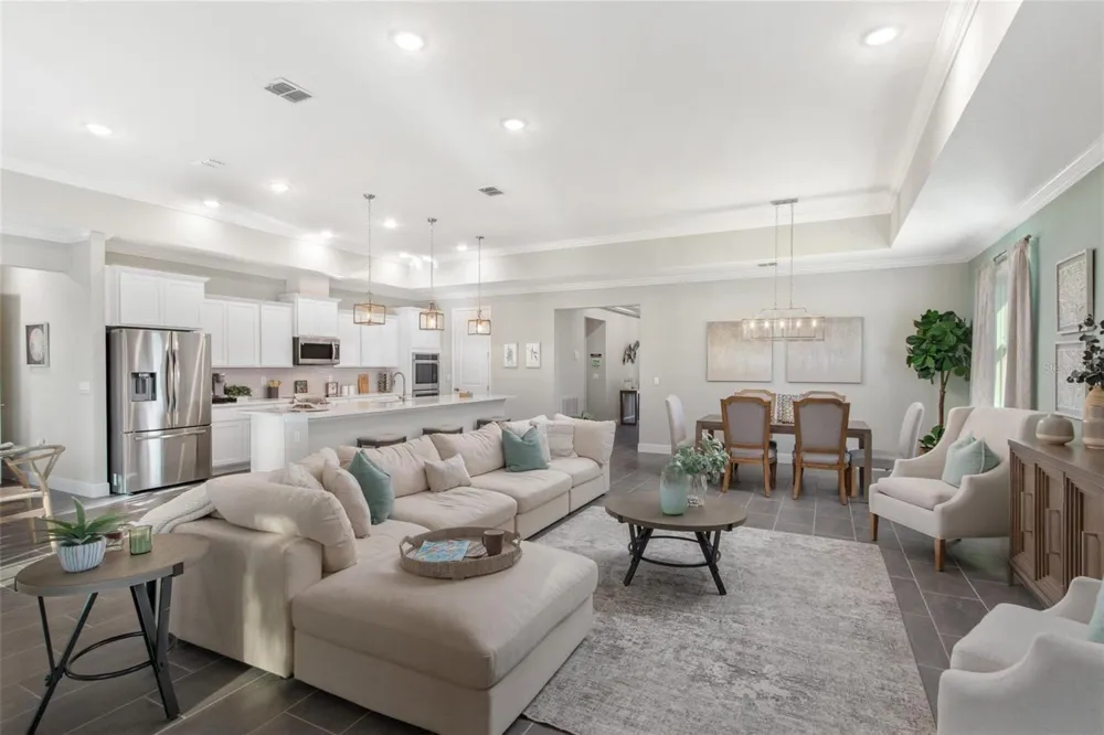 2214 ELEGANT MANOR CIRCLE Edgewater, FL 32141