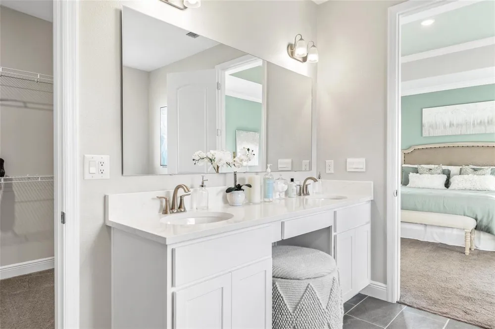 2214 ELEGANT MANOR CIRCLE Edgewater, FL 32141