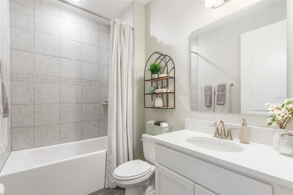 2214 ELEGANT MANOR CIRCLE Edgewater, FL 32141