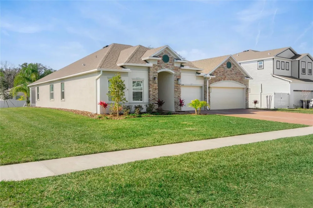 2214 ELEGANT MANOR CIRCLE Edgewater, FL 32141