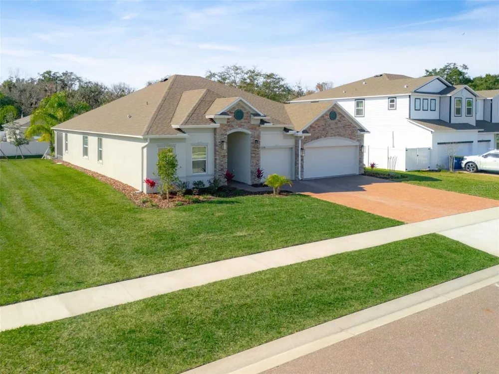 2214 ELEGANT MANOR CIRCLE Edgewater, FL 32141