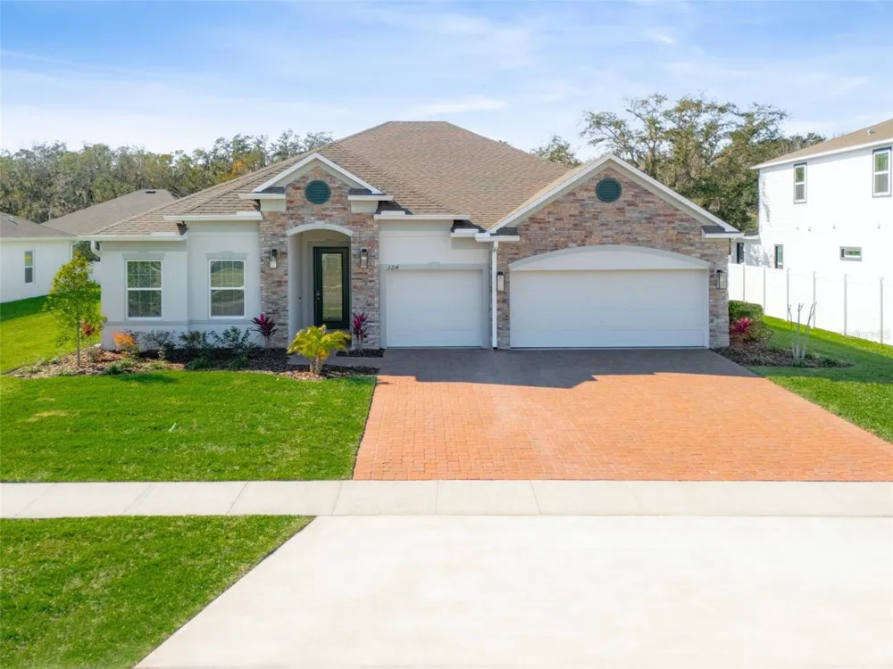 2214 ELEGANT MANOR CIRCLE Edgewater, FL 32141
