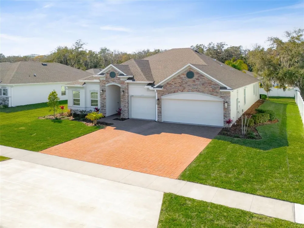 2214 ELEGANT MANOR CIRCLE Edgewater, FL 32141