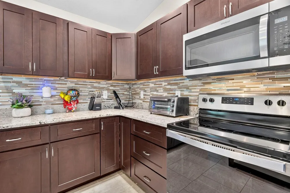 2775 WYOLA AVENUE North Port, FL 34286