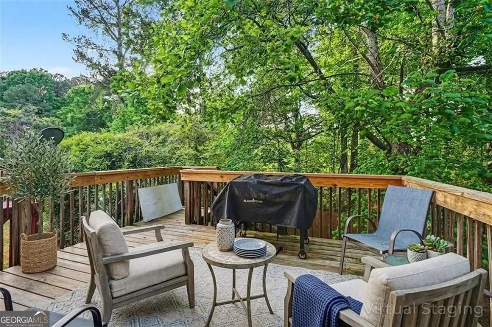 913 Arbor DR Loganville, GA 30052