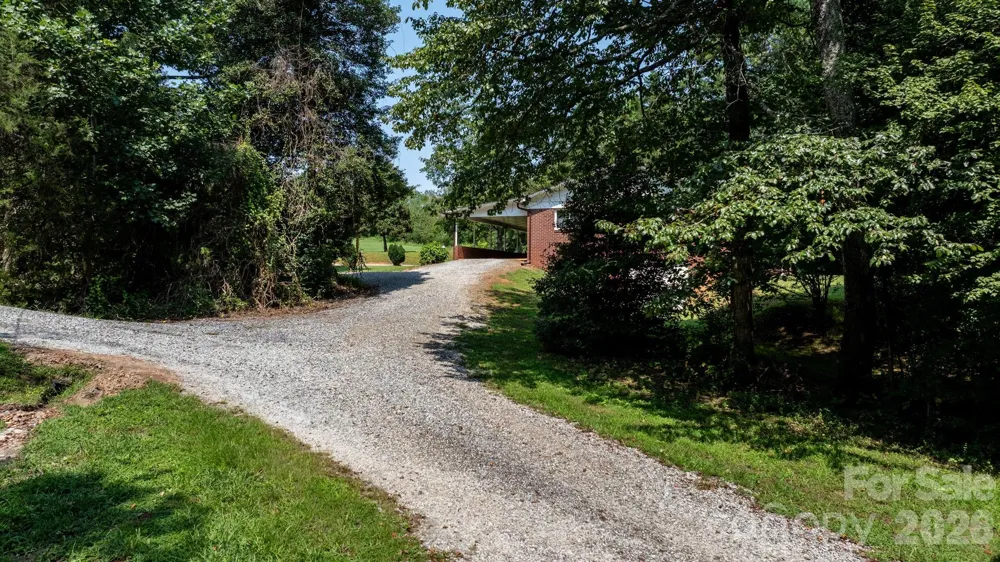 4370 Dynasty Lane Hudson, NC 28638