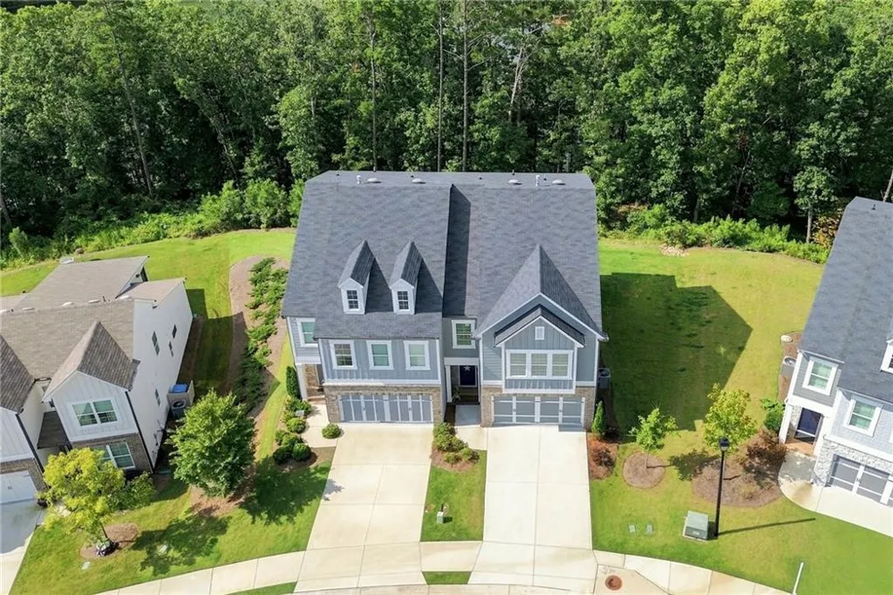 229 Lakeside Place Canton, GA 30114