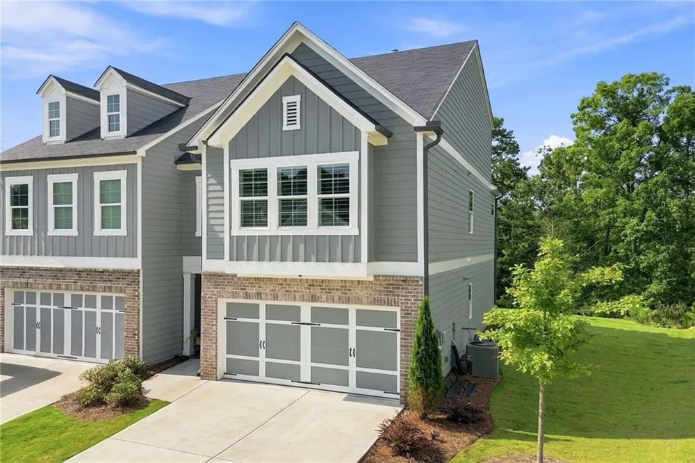 229 Lakeside Place Canton, GA 30114