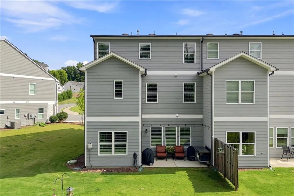229 Lakeside Place Canton, GA 30114