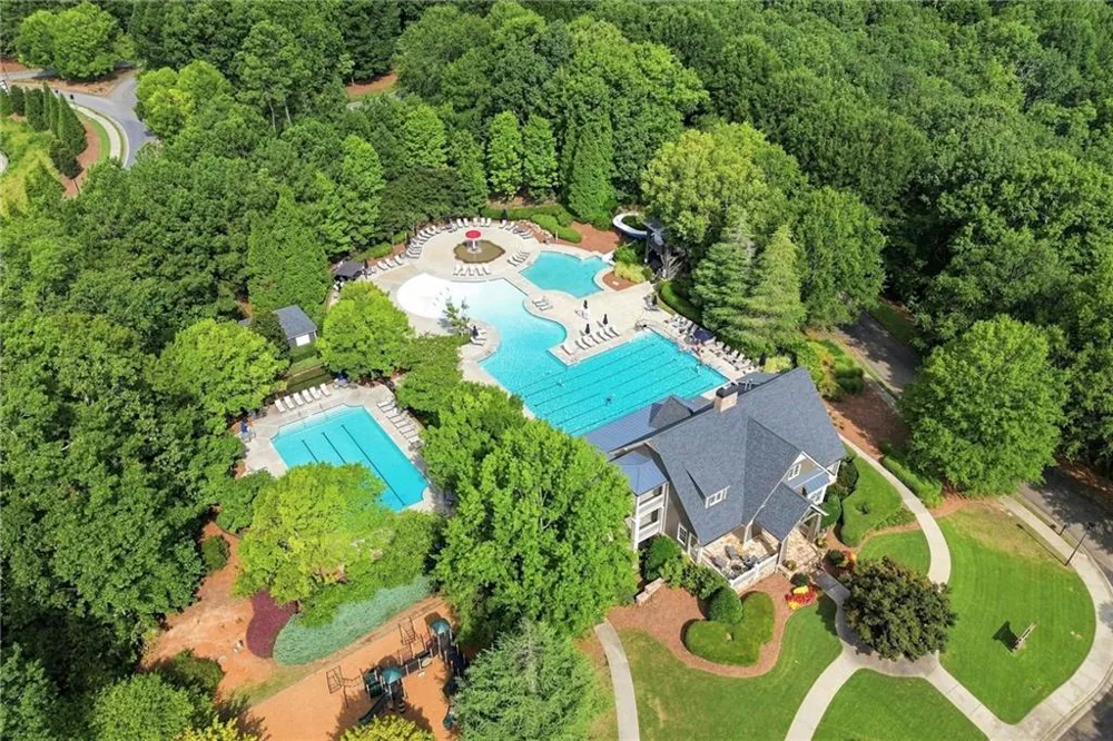 229 Lakeside Place Canton, GA 30114
