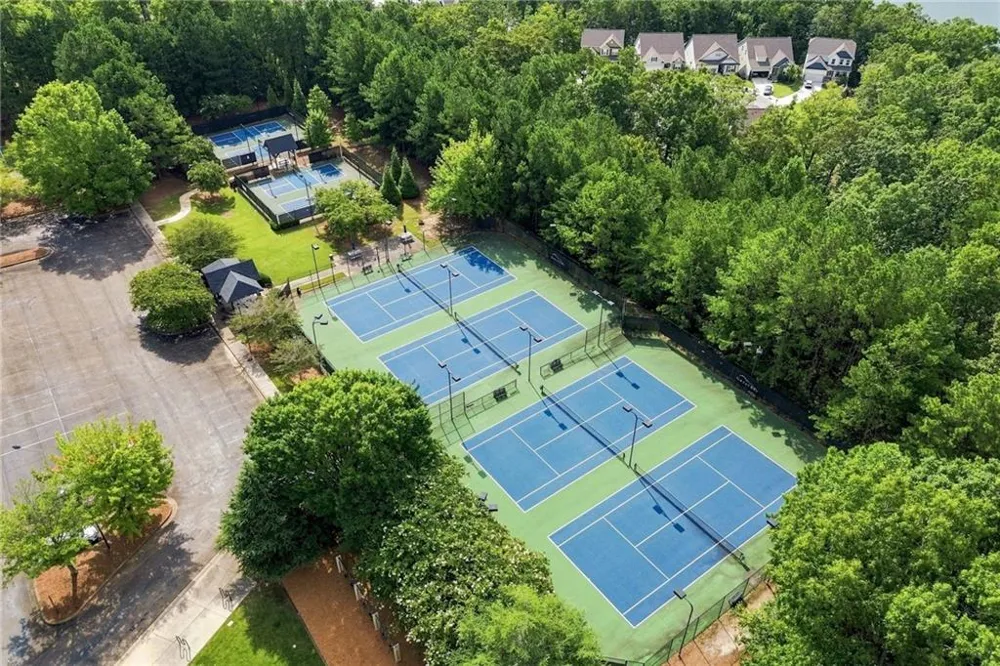 229 Lakeside Place Canton, GA 30114