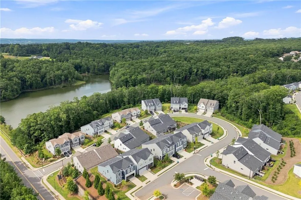 229 Lakeside Place Canton, GA 30114