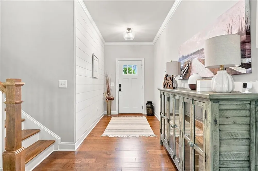 229 Lakeside Place Canton, GA 30114