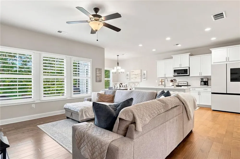 229 Lakeside Place Canton, GA 30114