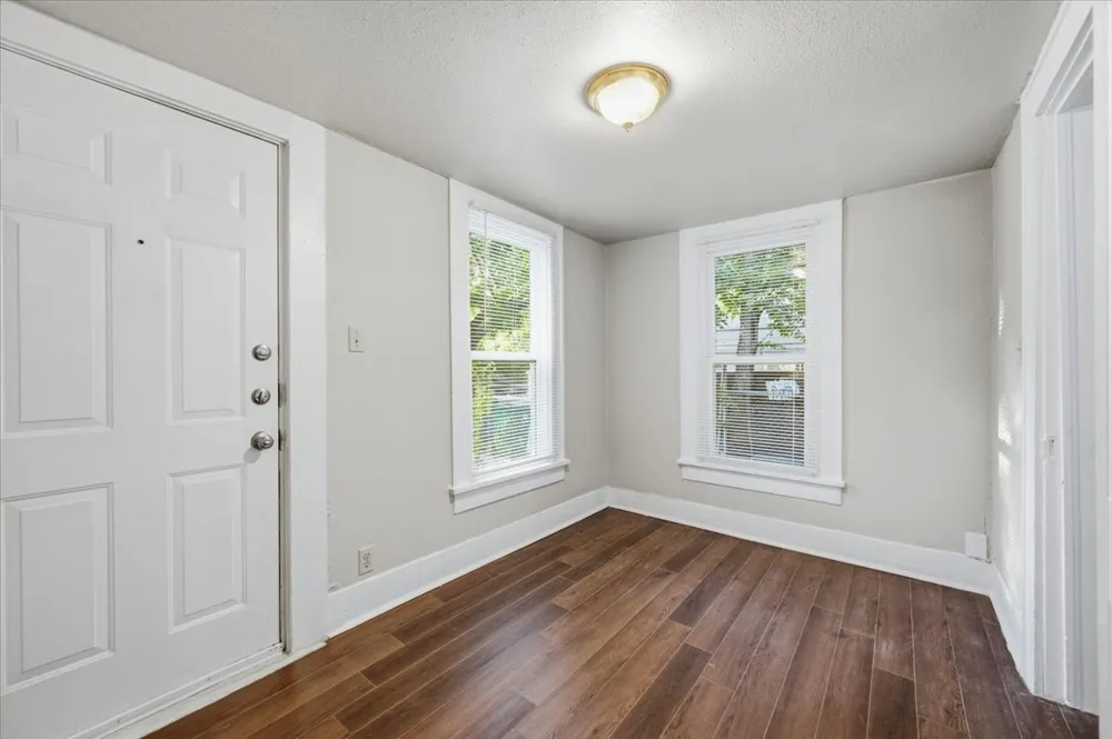 711 Brown Street #A Waxahachie, TX 75165
