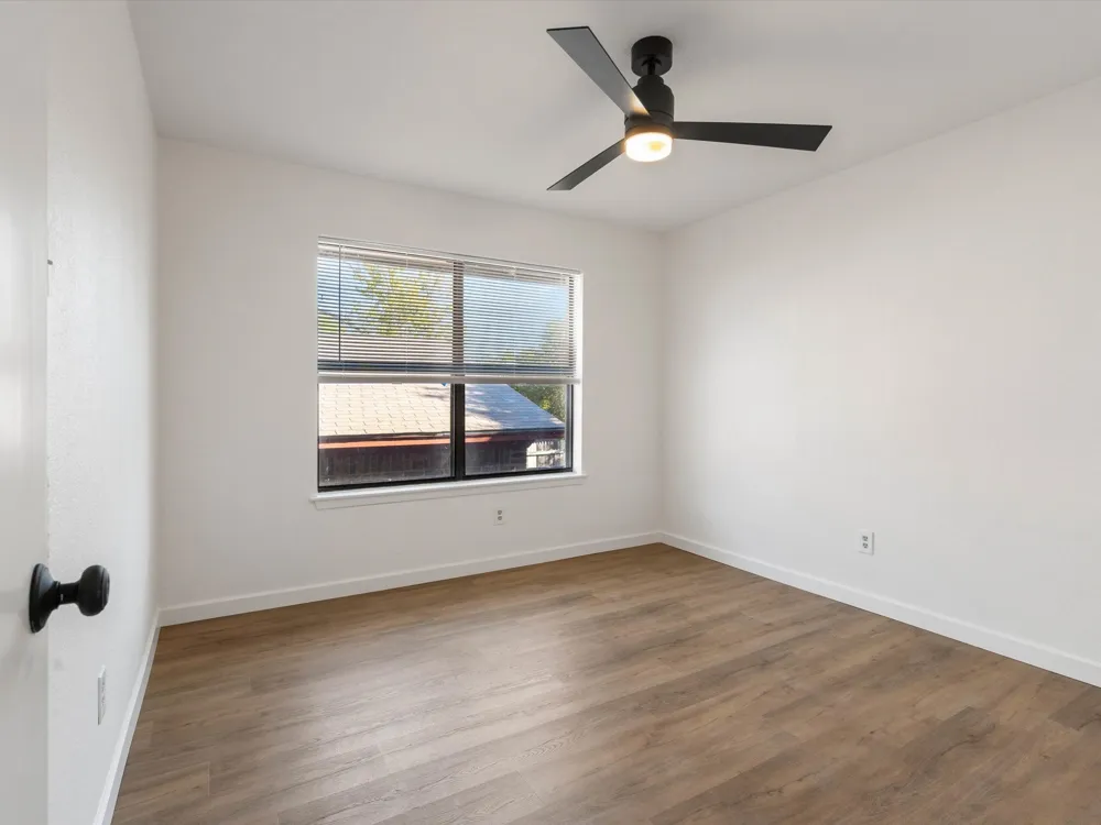 1117 S Rusk Street #1115 Weatherford, TX 76086