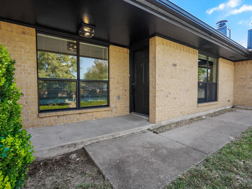 1117 S Rusk Street #1115 Weatherford, TX 76086