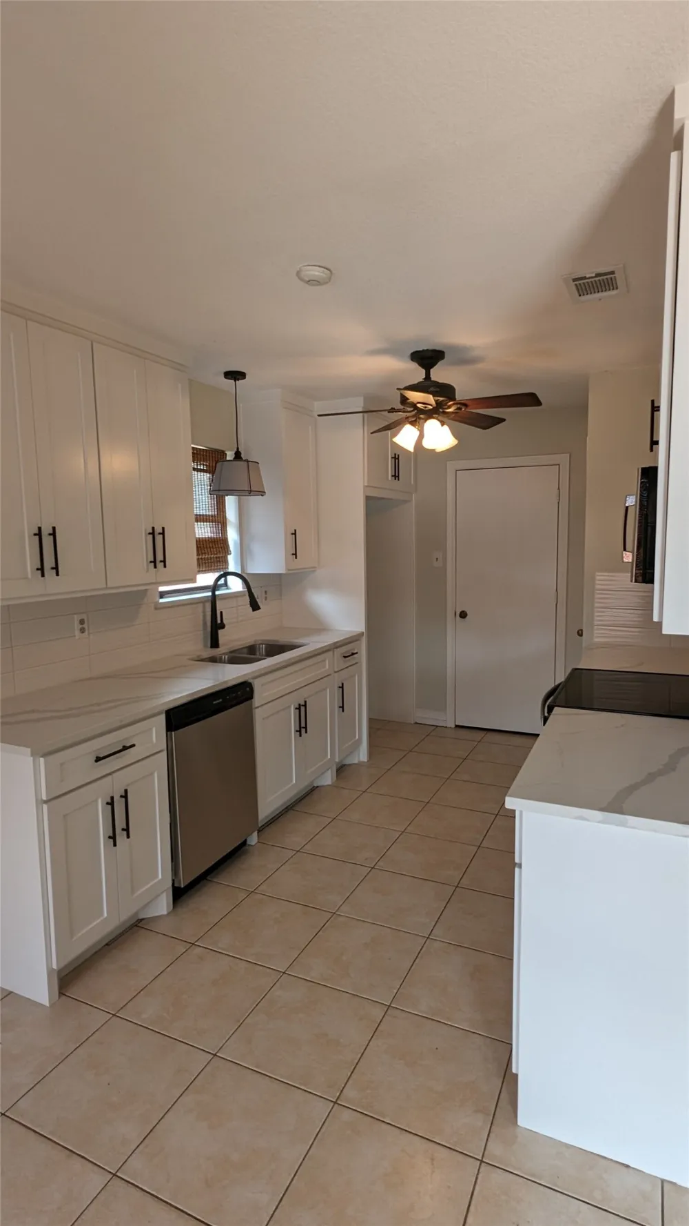 2706 Parkview Drive Corinth, TX 76210