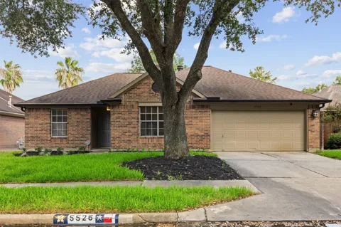 5526 Clarkston Lane
