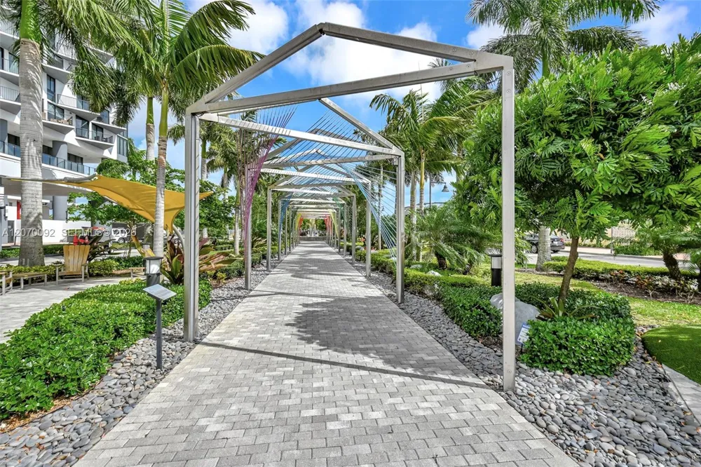 5300 Paseo Blvd #1410 Doral, FL 33166