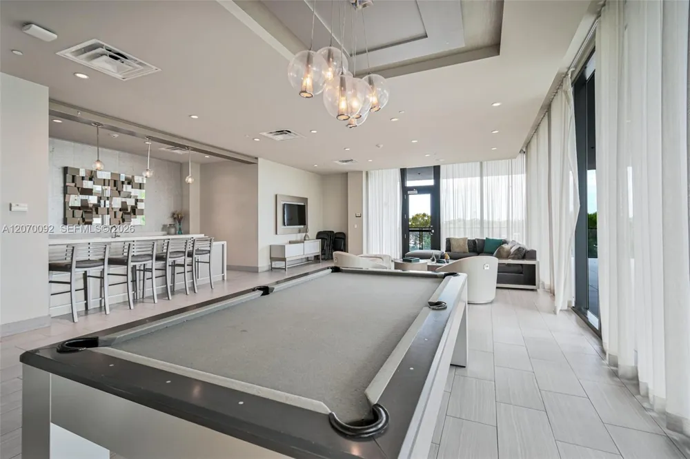 5300 Paseo Blvd #1410 Doral, FL 33166