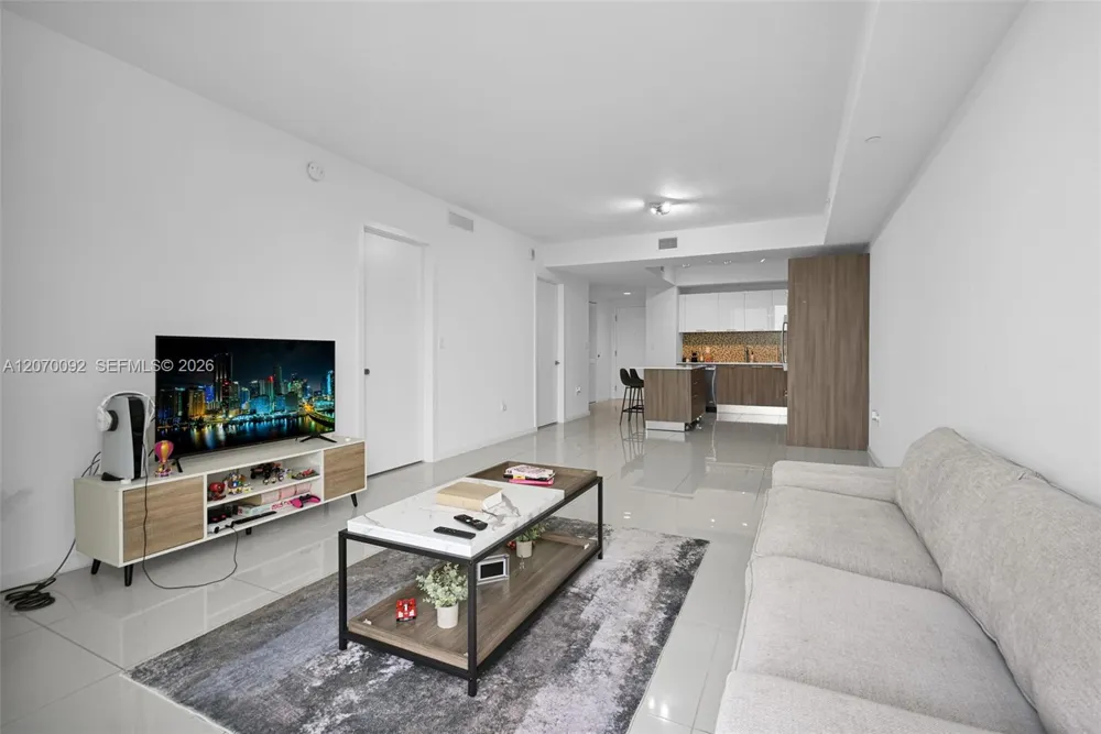 5300 Paseo Blvd #1410 Doral, FL 33166