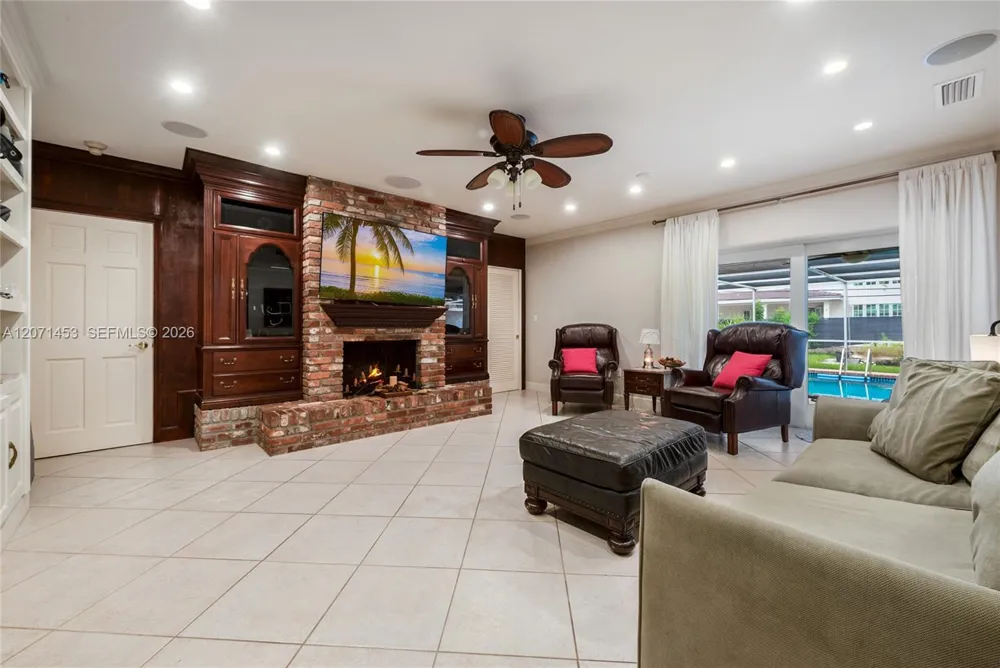5455 SW 88th St Miami, FL 33156