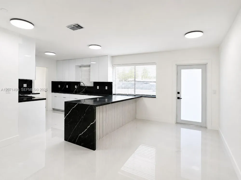 3930 NW 187th St Miami Gardens, FL 33055