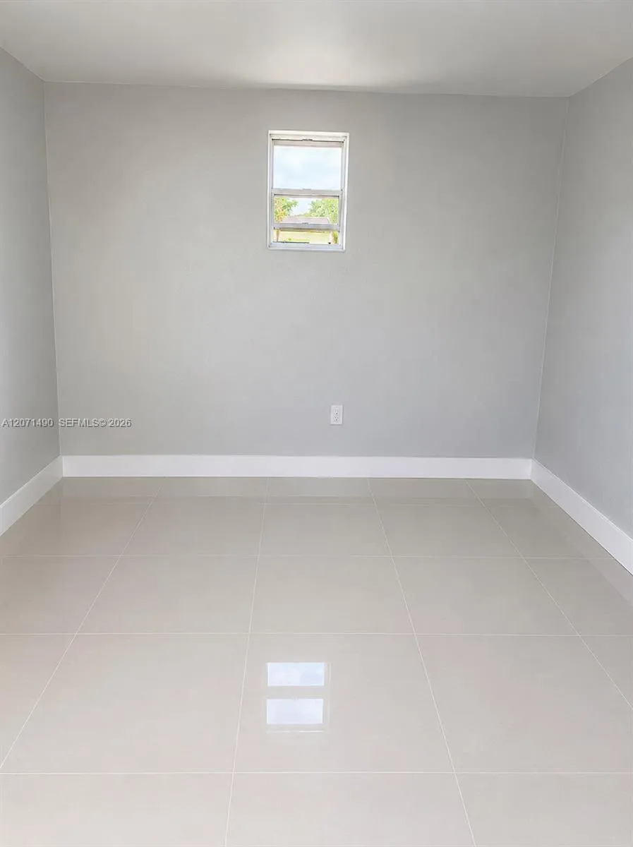 3930 NW 187th St Miami Gardens, FL 33055