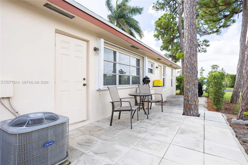 4675 NW 3rd Ct #B Delray Beach, FL 33445