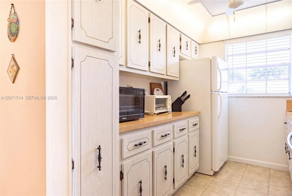 4675 NW 3rd Ct #B Delray Beach, FL 33445