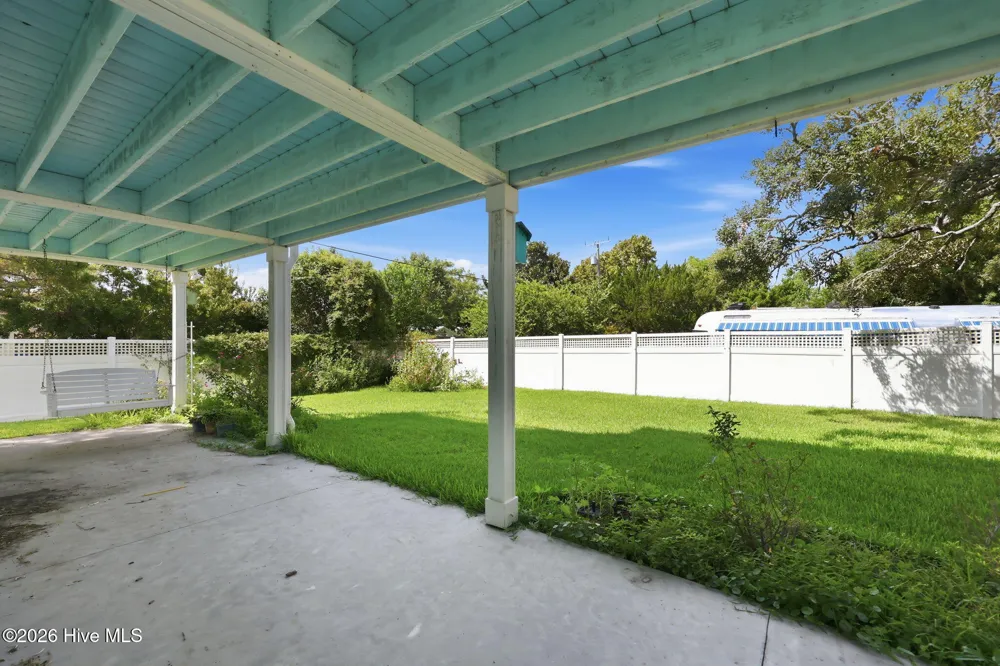1536 Ann Street Beaufort, NC 28516