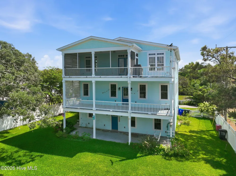 1536 Ann Street Beaufort, NC 28516