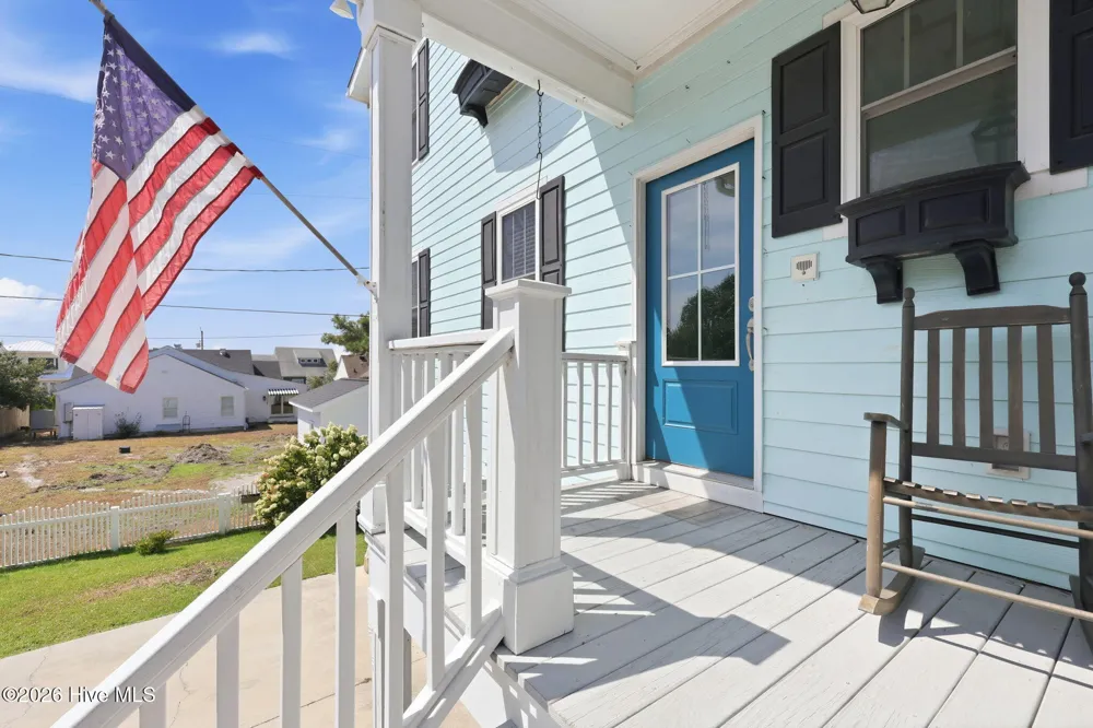 1536 Ann Street Beaufort, NC 28516