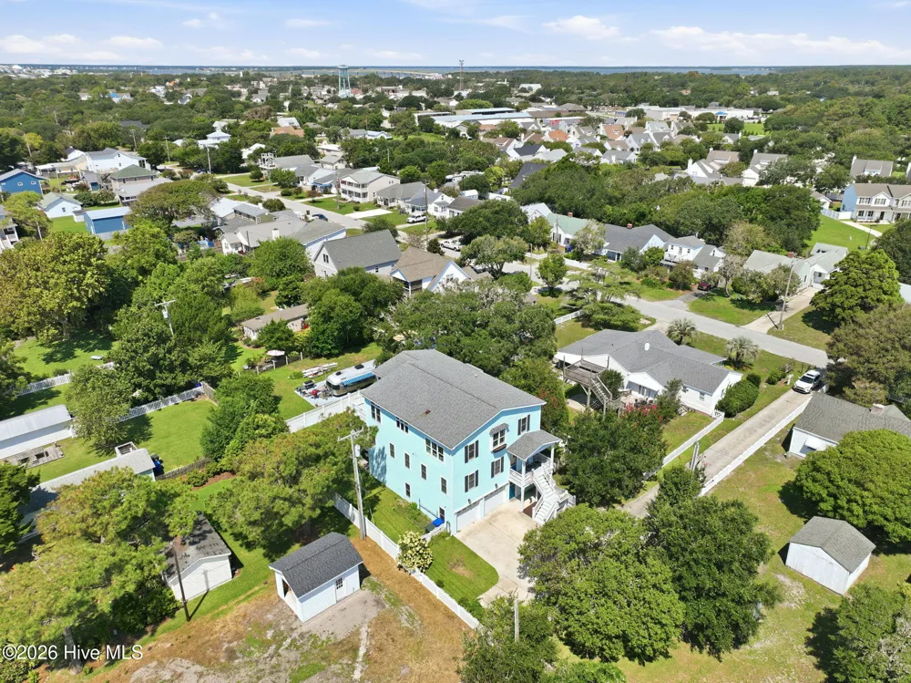1536 Ann Street Beaufort, NC 28516