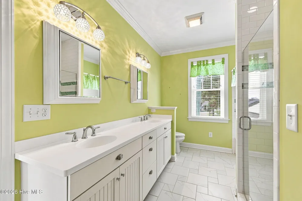 1536 Ann Street Beaufort, NC 28516