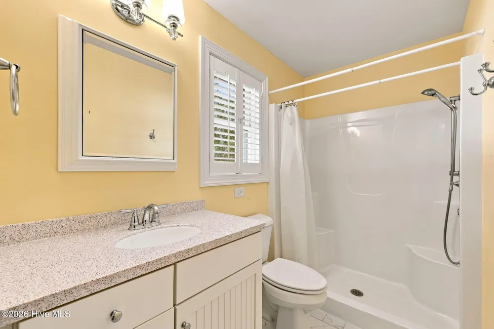 1536 Ann Street Beaufort, NC 28516