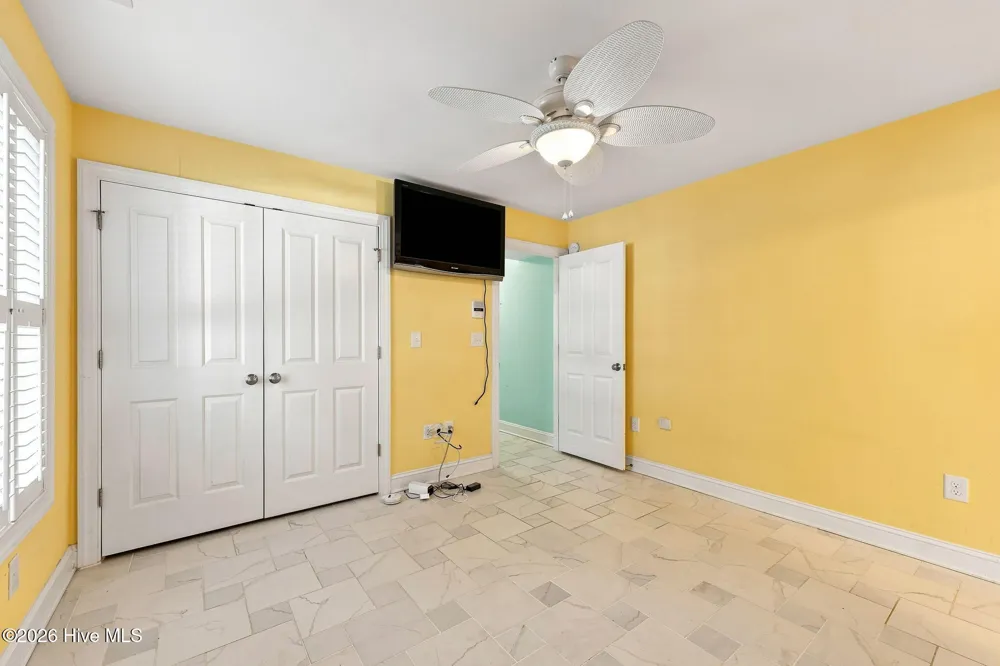 1536 Ann Street Beaufort, NC 28516