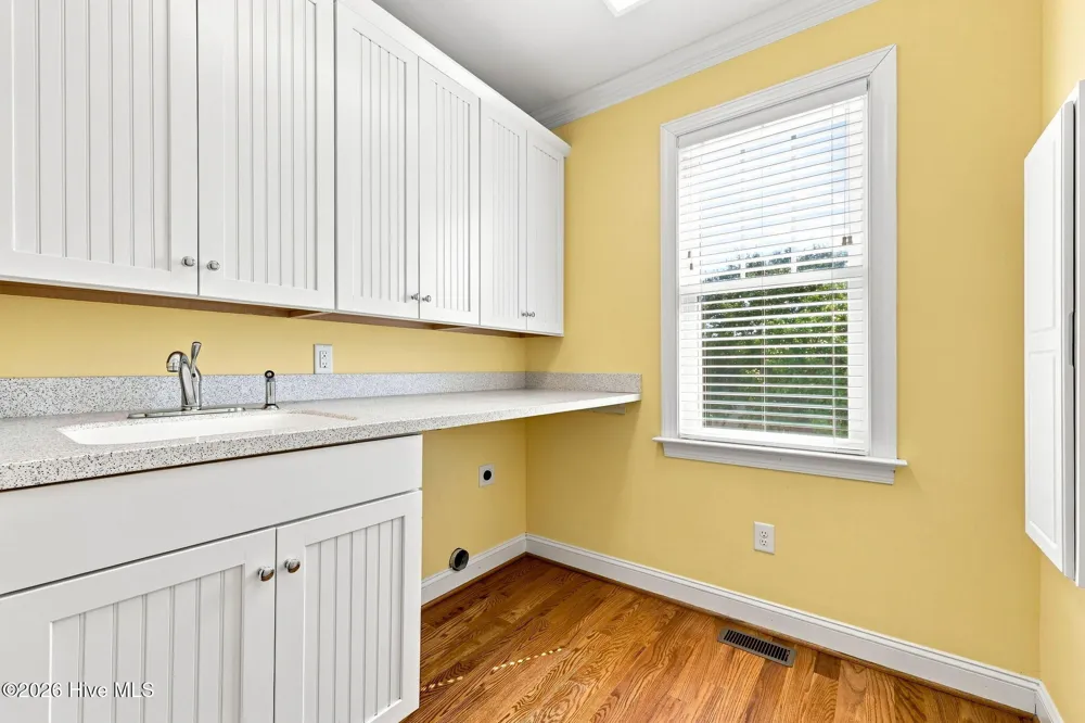 1536 Ann Street Beaufort, NC 28516