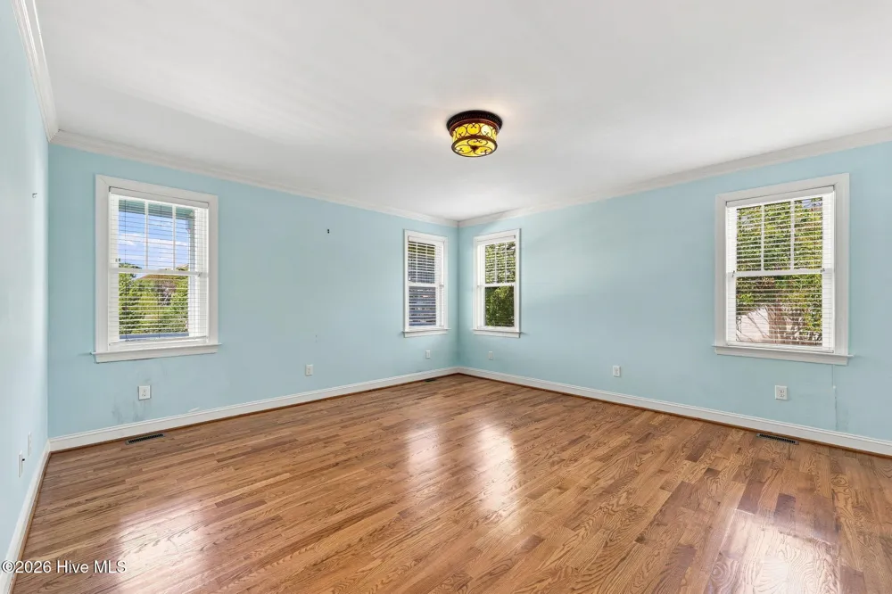 1536 Ann Street Beaufort, NC 28516