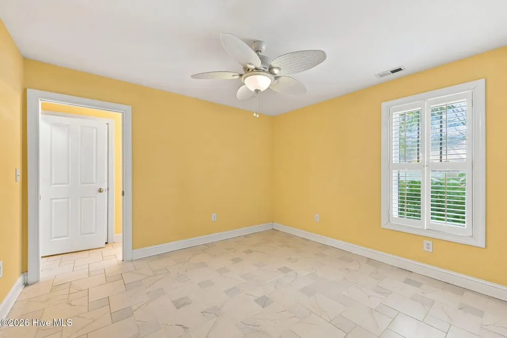 1536 Ann Street Beaufort, NC 28516