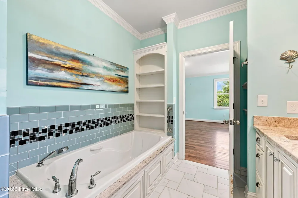 1536 Ann Street Beaufort, NC 28516