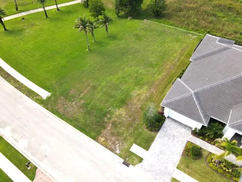 172 SE Rio Angelica Port St. Lucie, FL 34984