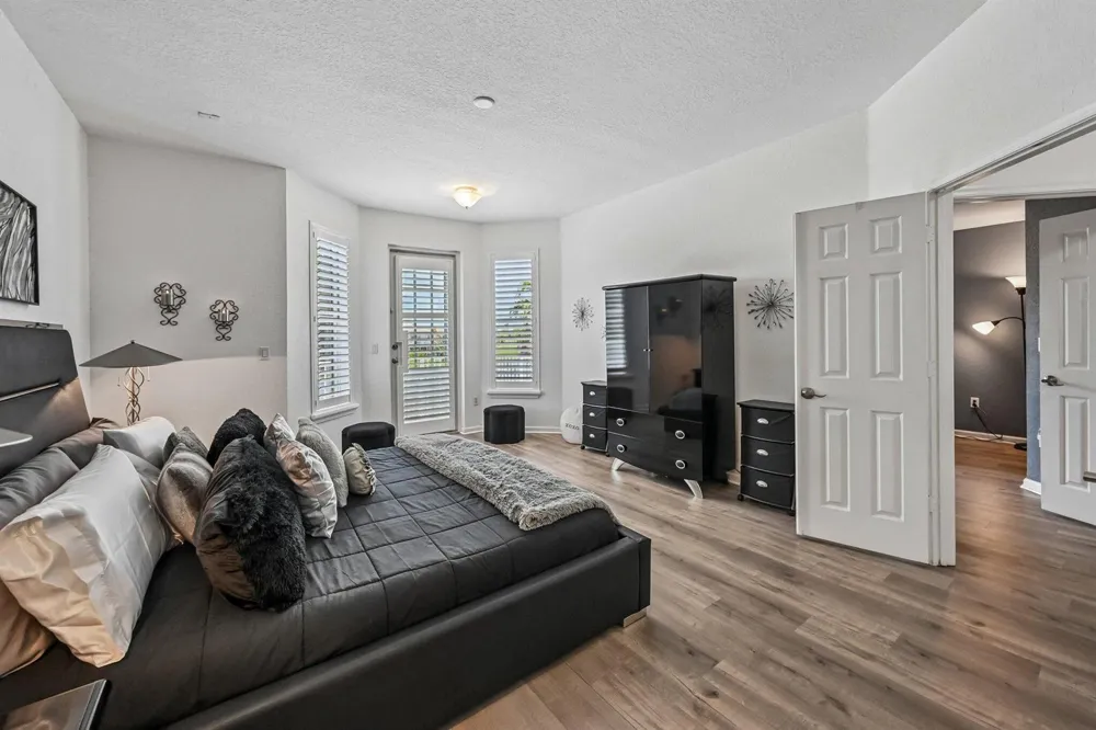 2415 WESTMONT DRIVE Royal Palm Beach, FL 33411
