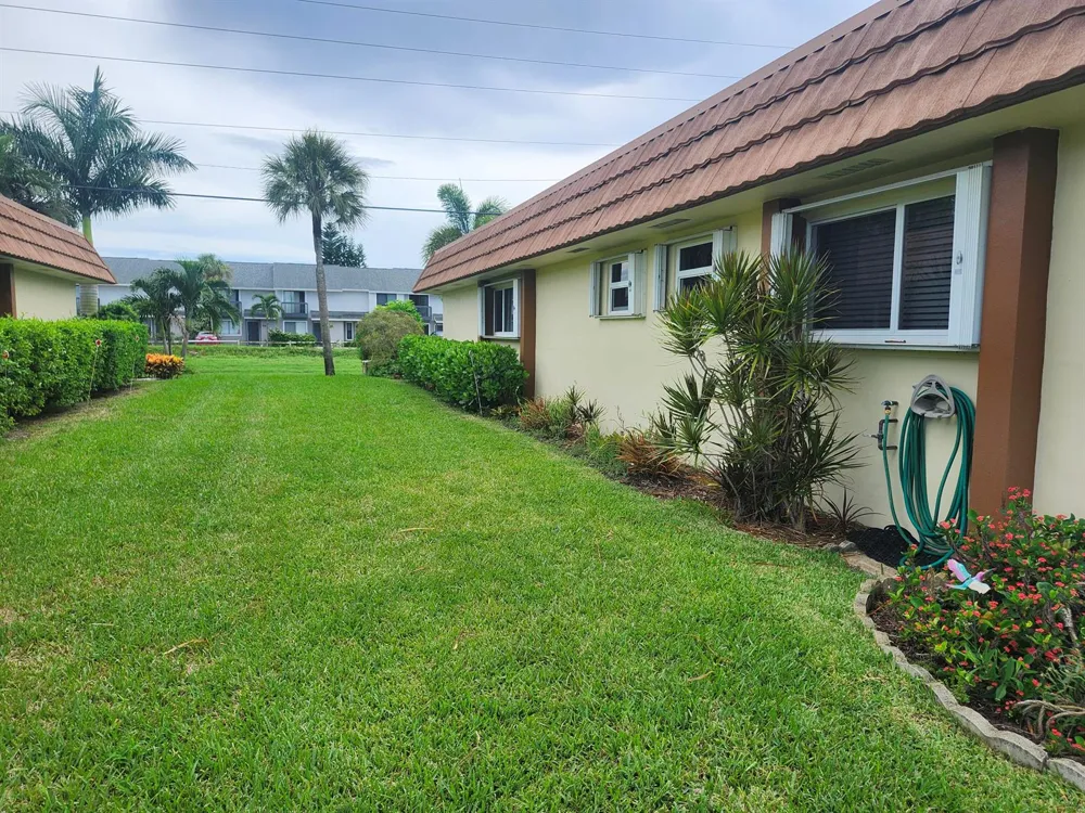 5730 E Fernley Drive E #55 West Palm Beach, FL 33415