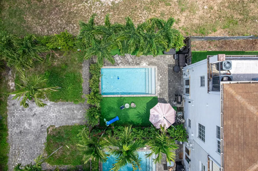 807 NW 1ST AVENUE Fort Lauderdale, FL 33311
